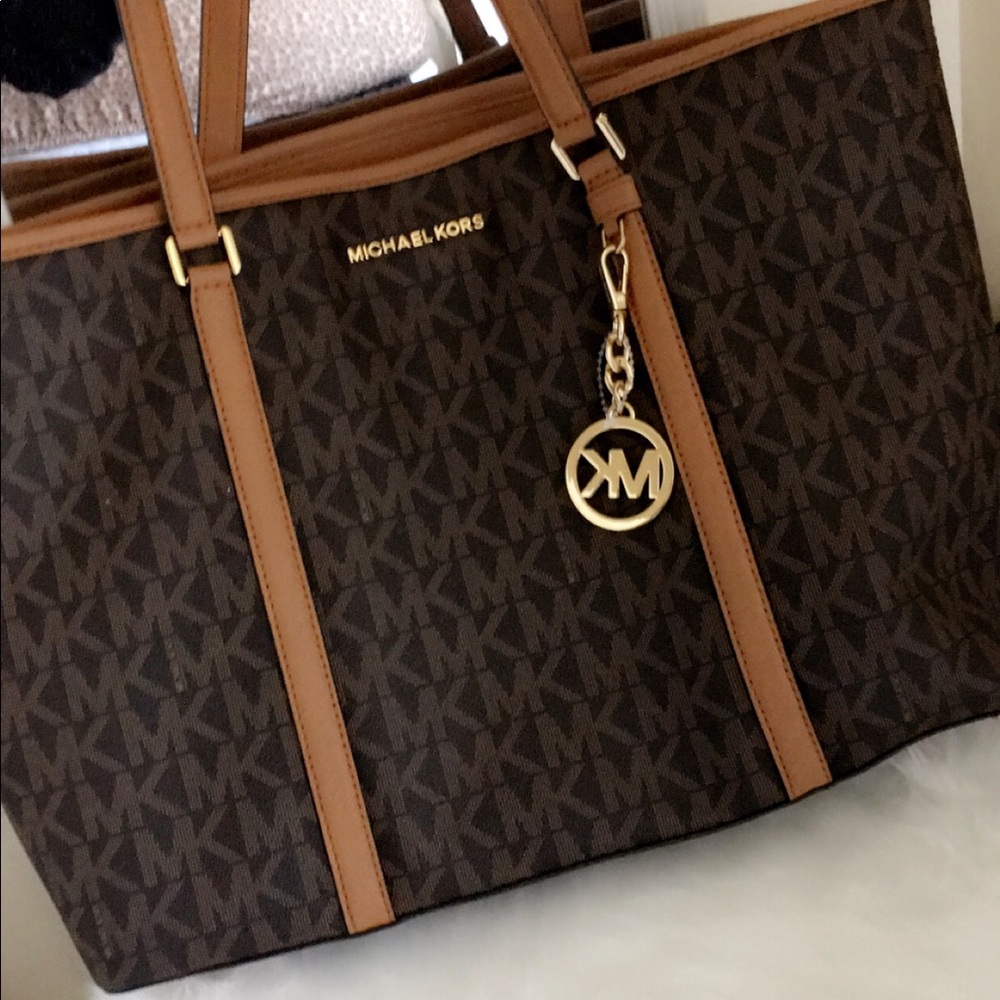 Michael Kors Tote